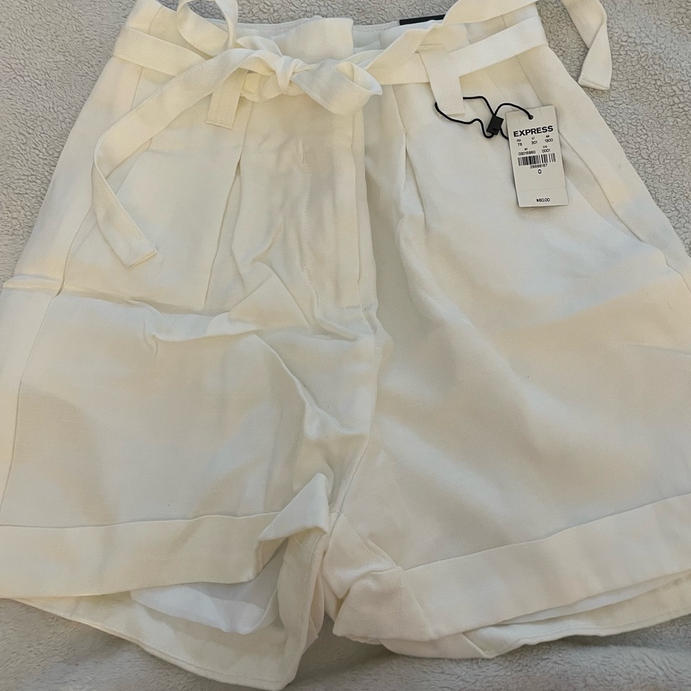 Express brand new super  high waisted shortie white